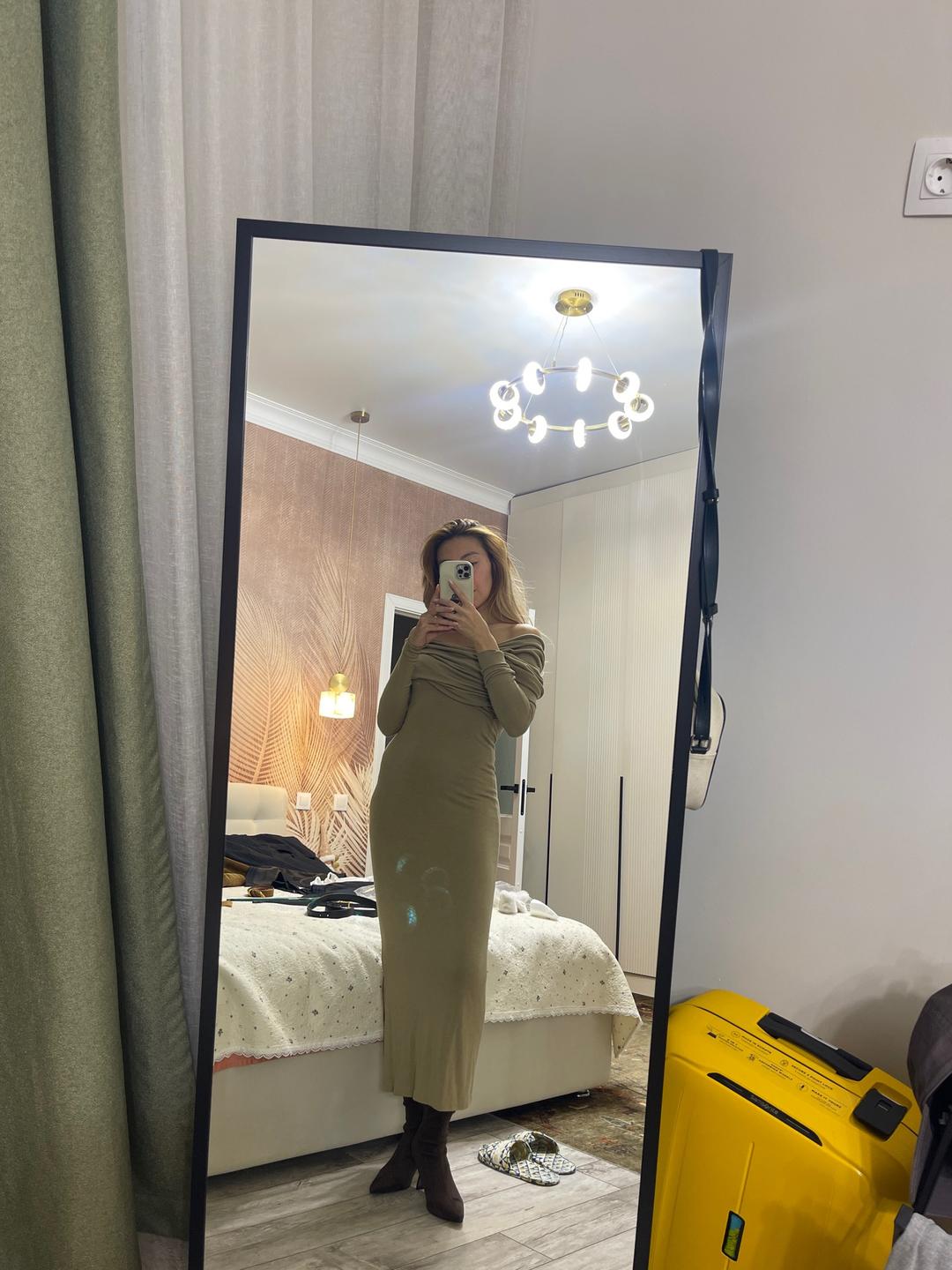 Bonnitto Collection Платье миди с открытыми плечами — фото 2