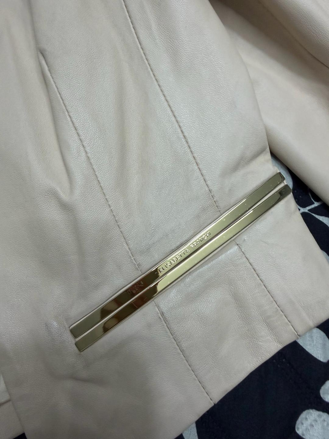 Elisabetta Franchi Продам куртку — фото 2