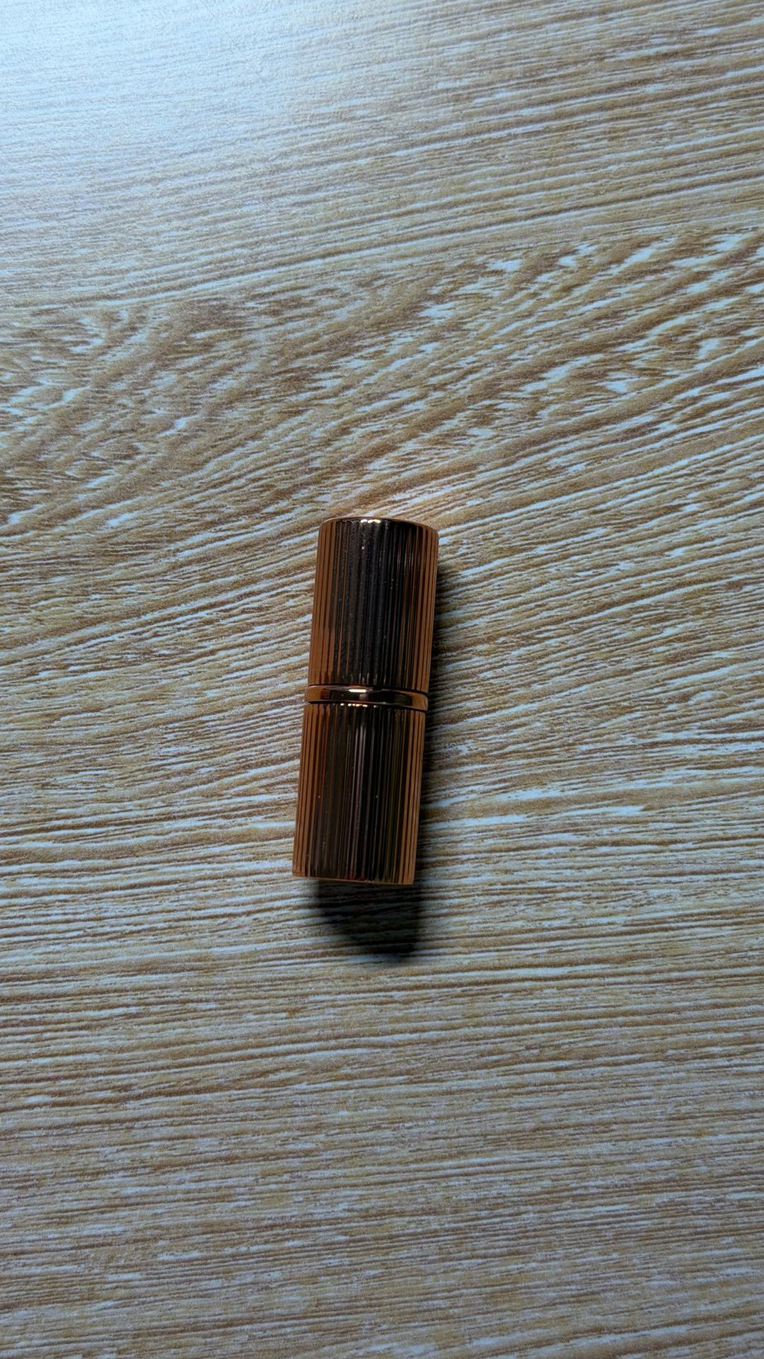 Charlotte Tilbury Помада Charlotte Tilbury — фото 2
