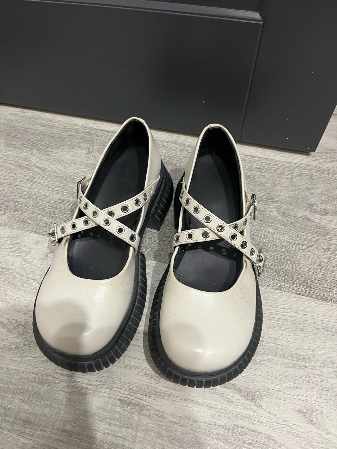 Charles & Keith Туфли Charles & Keith — фото 2
