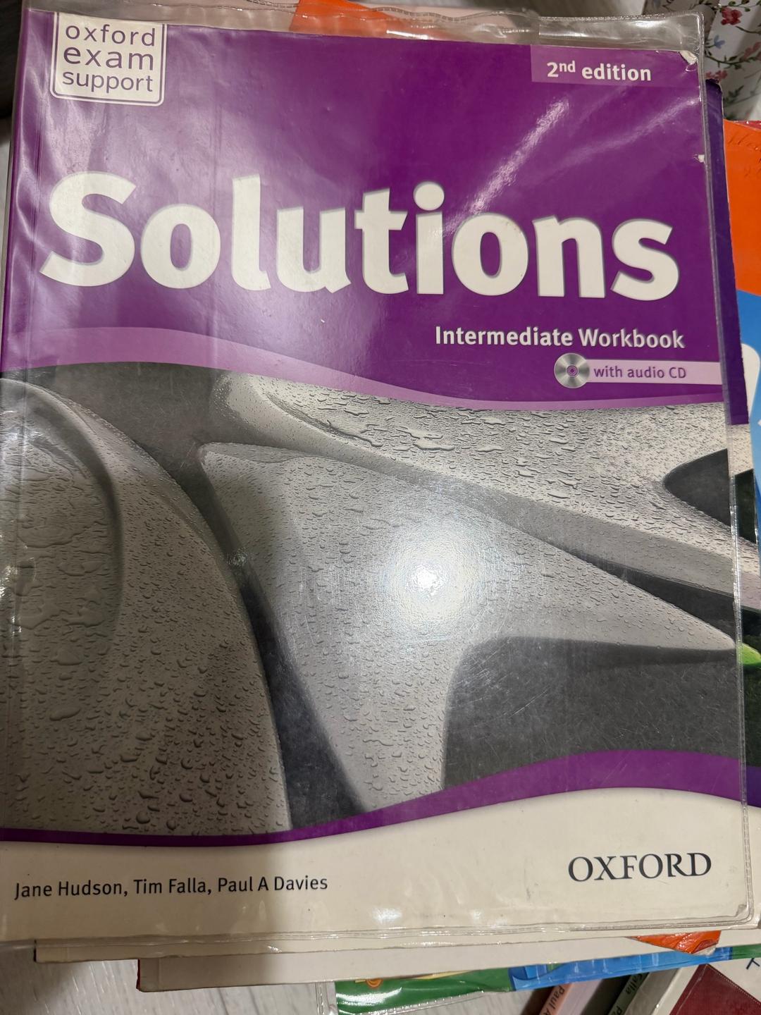oxford Solutions Intermediate — фото 2