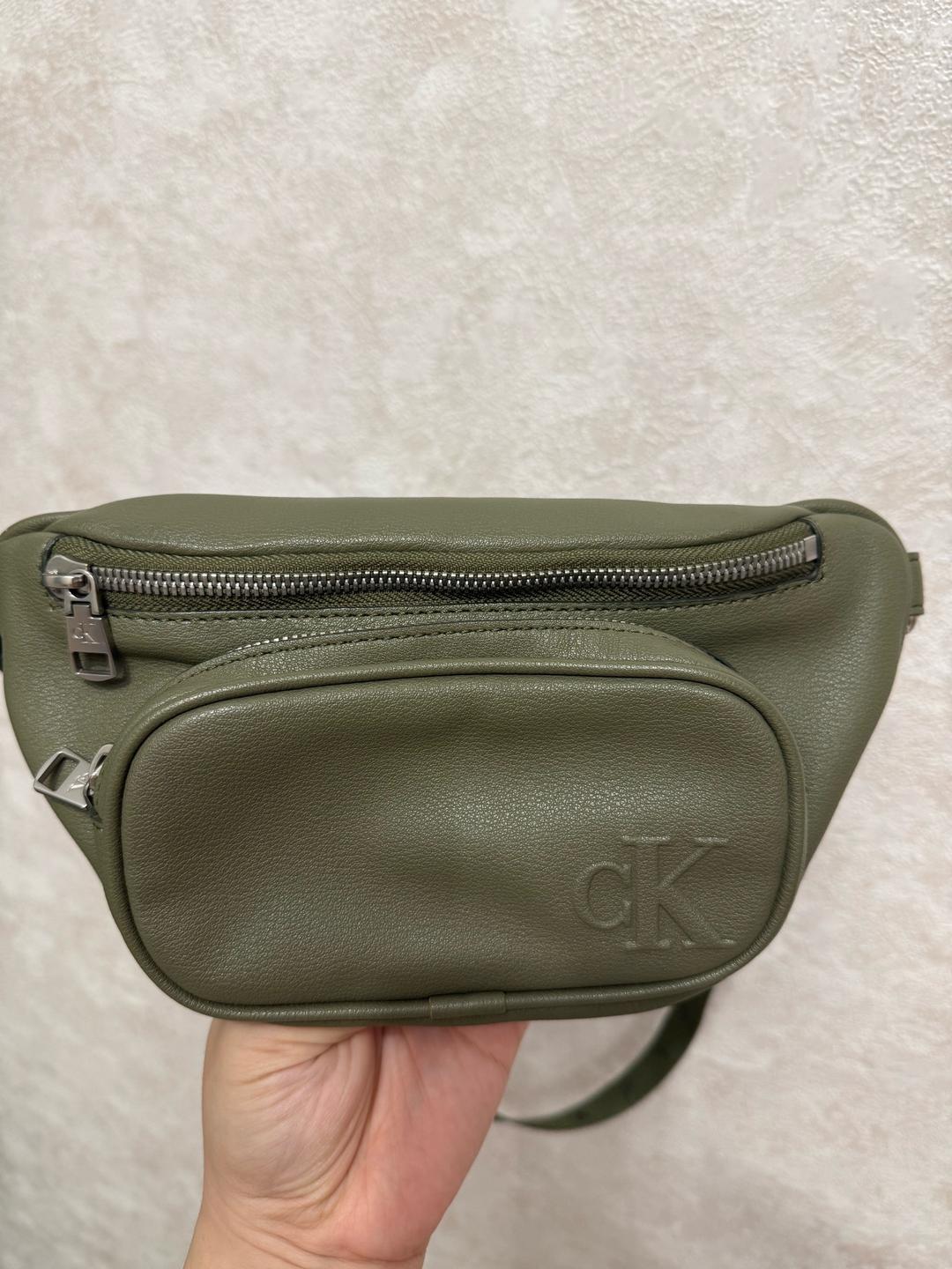 Calvin Klein Продам сумку Calvin klein — фото 2