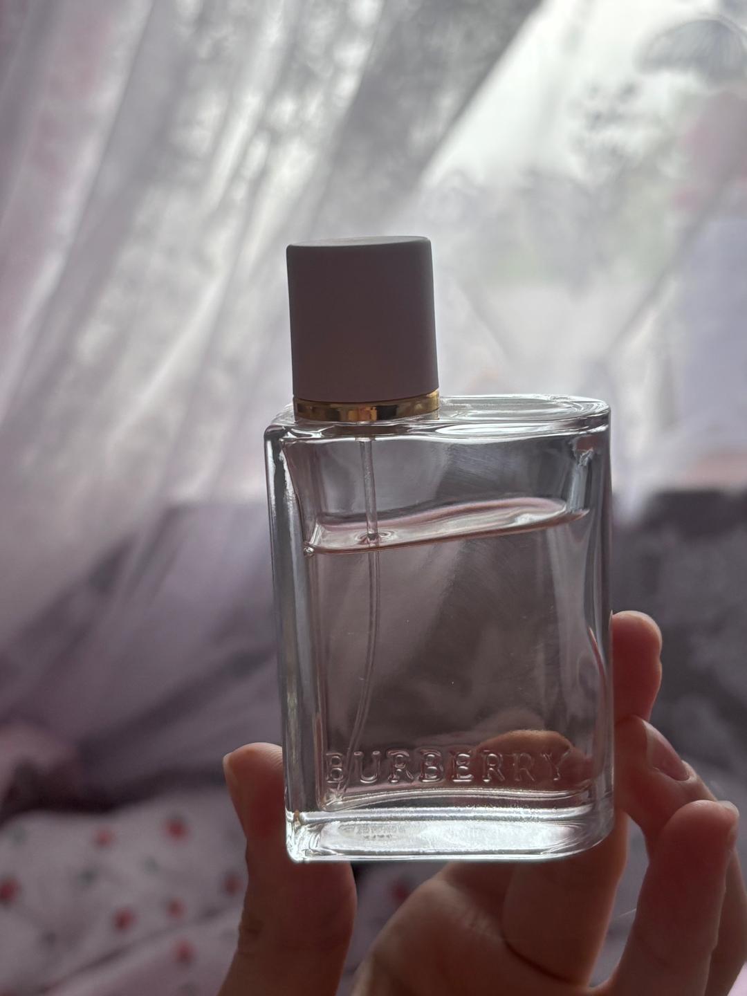 Burberry Парфюмерная вода Burberry Her 30мл — фото 2