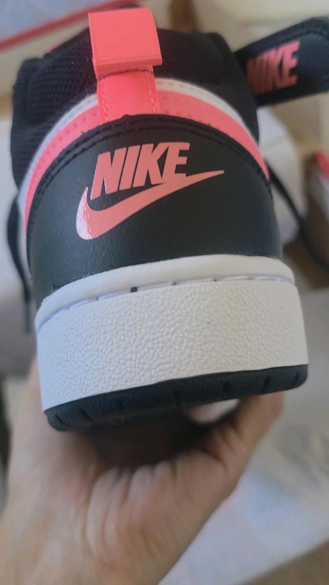Nike Nike на 37 размер! — фото 2