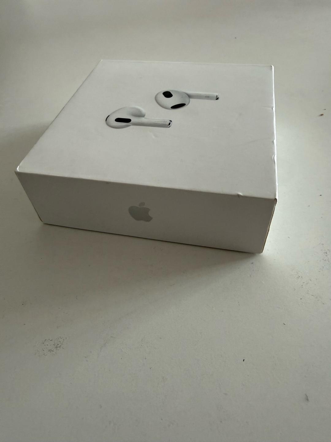 Apple Наушники AirPods 3 — фото 2