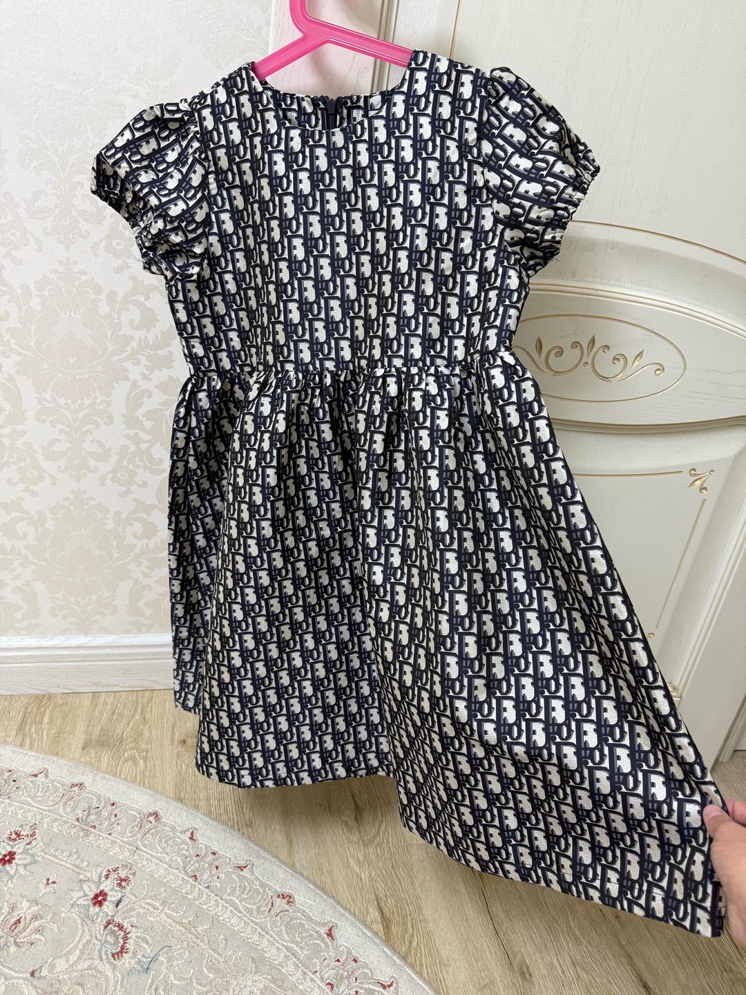 Dior Платье на девочку 8-10 лет — фото 2