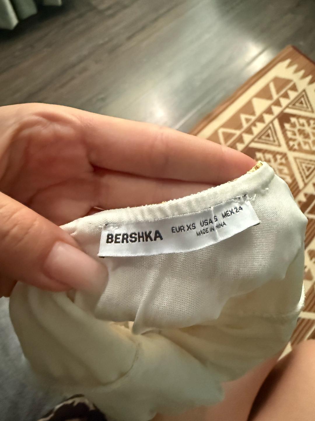 Bershka Белое платье в цветочек bershka — фото 2