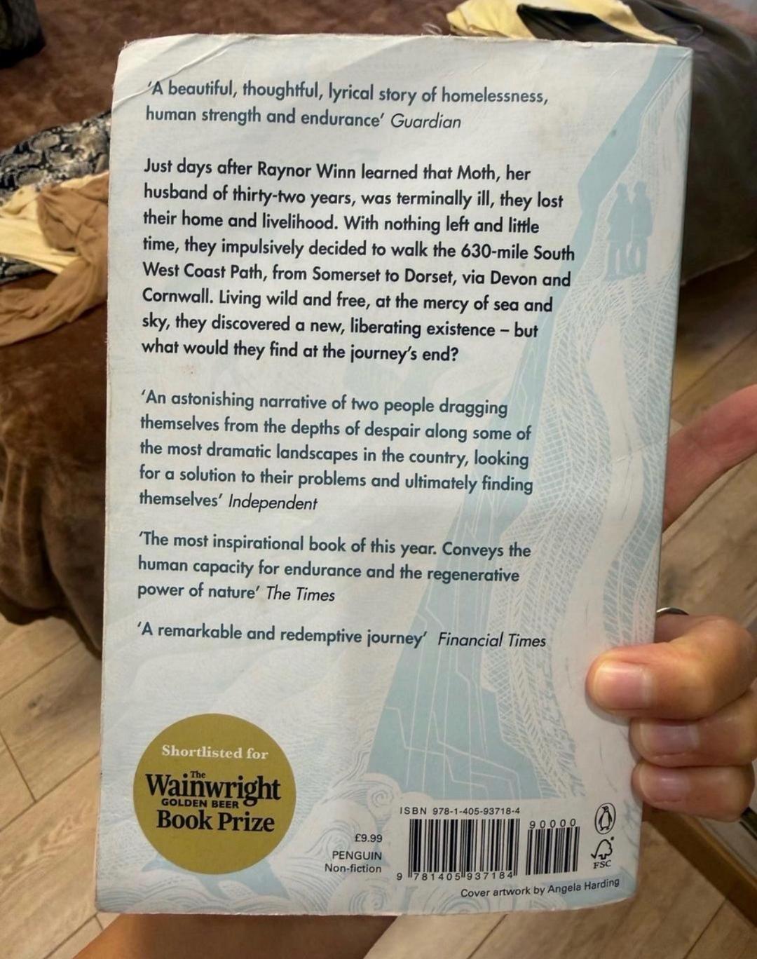 Raynor Winn The Salt Path книга на Английском — фото 2