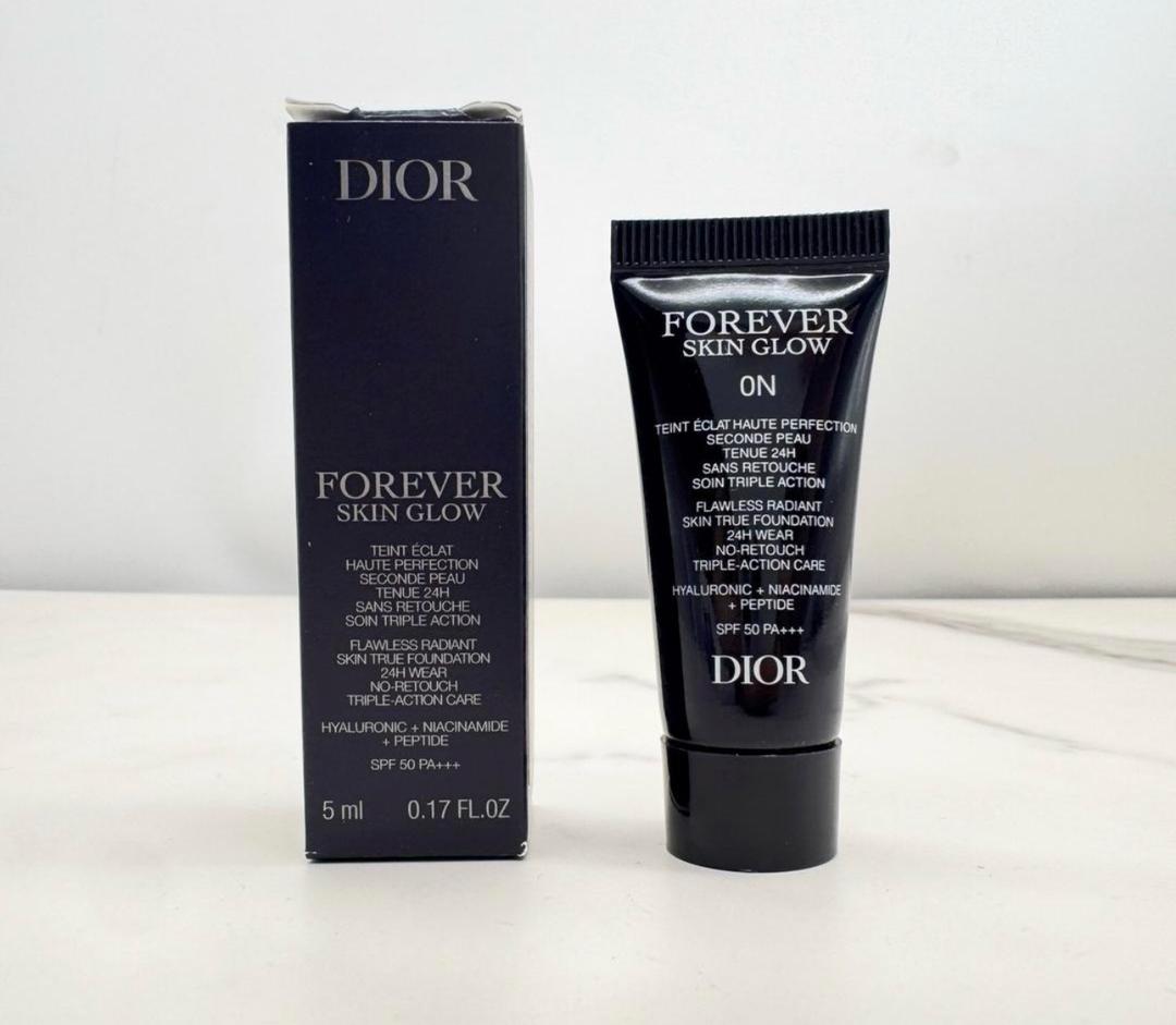 Dior Тональный крем Dior Forever Skin Glow 5 мл — фото 2