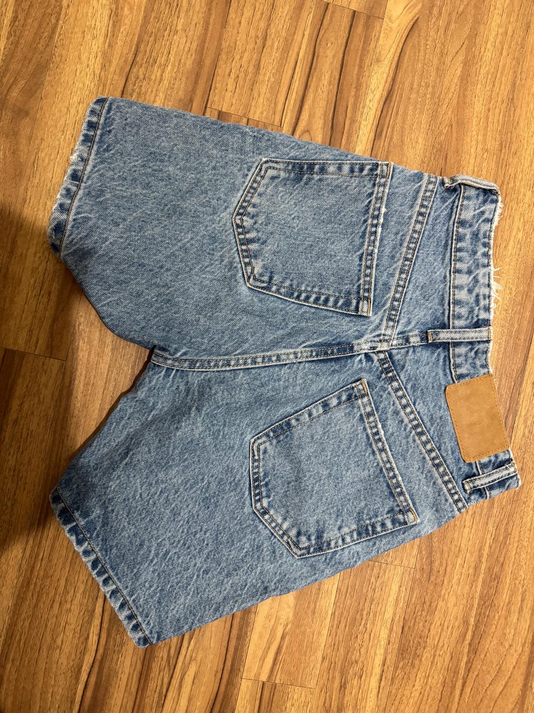 Zara Джинсовые шорты — фото 2