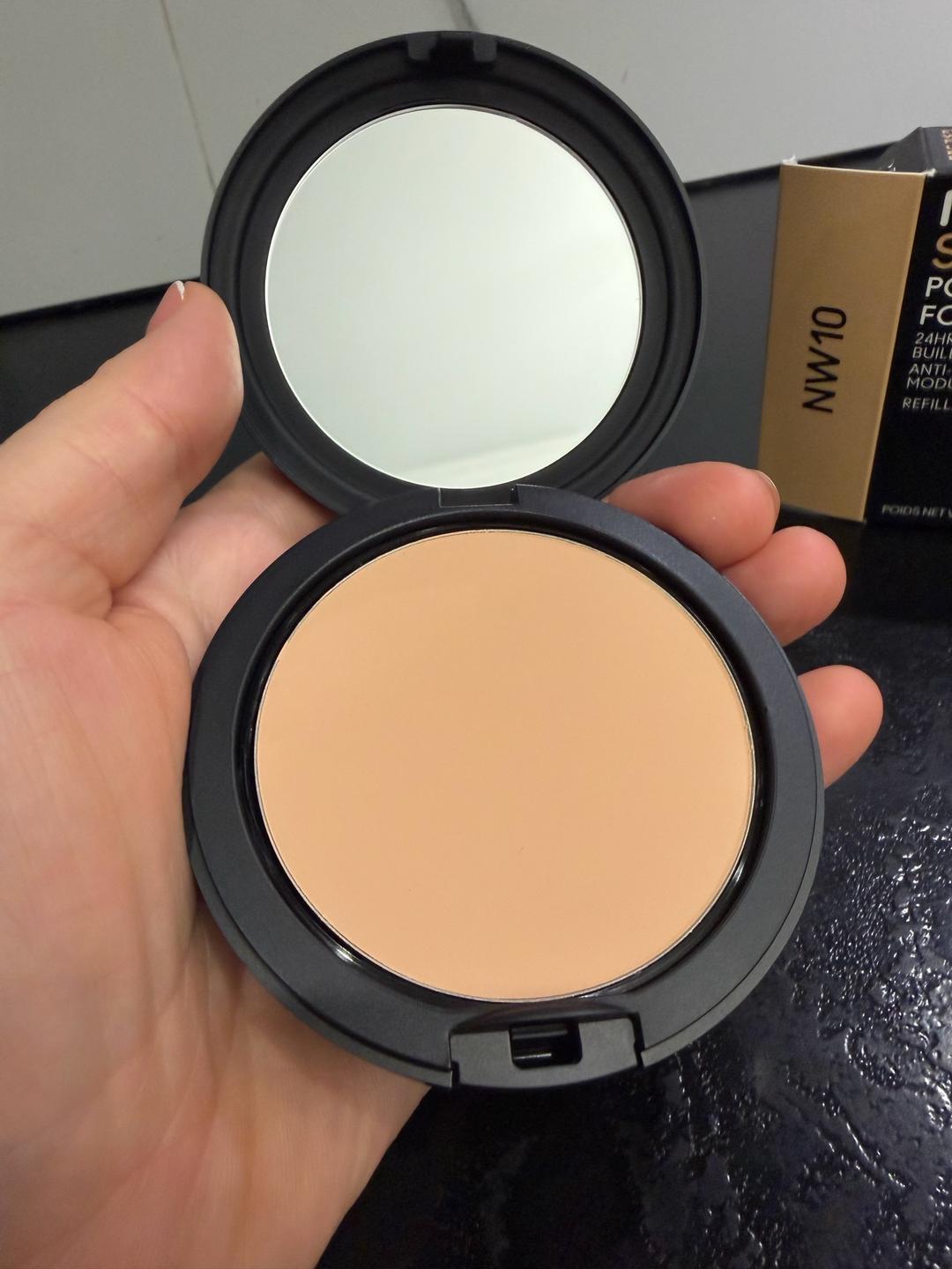 MAC MAC Studio Fix Powder Plus Foundation NW10 — фото 2