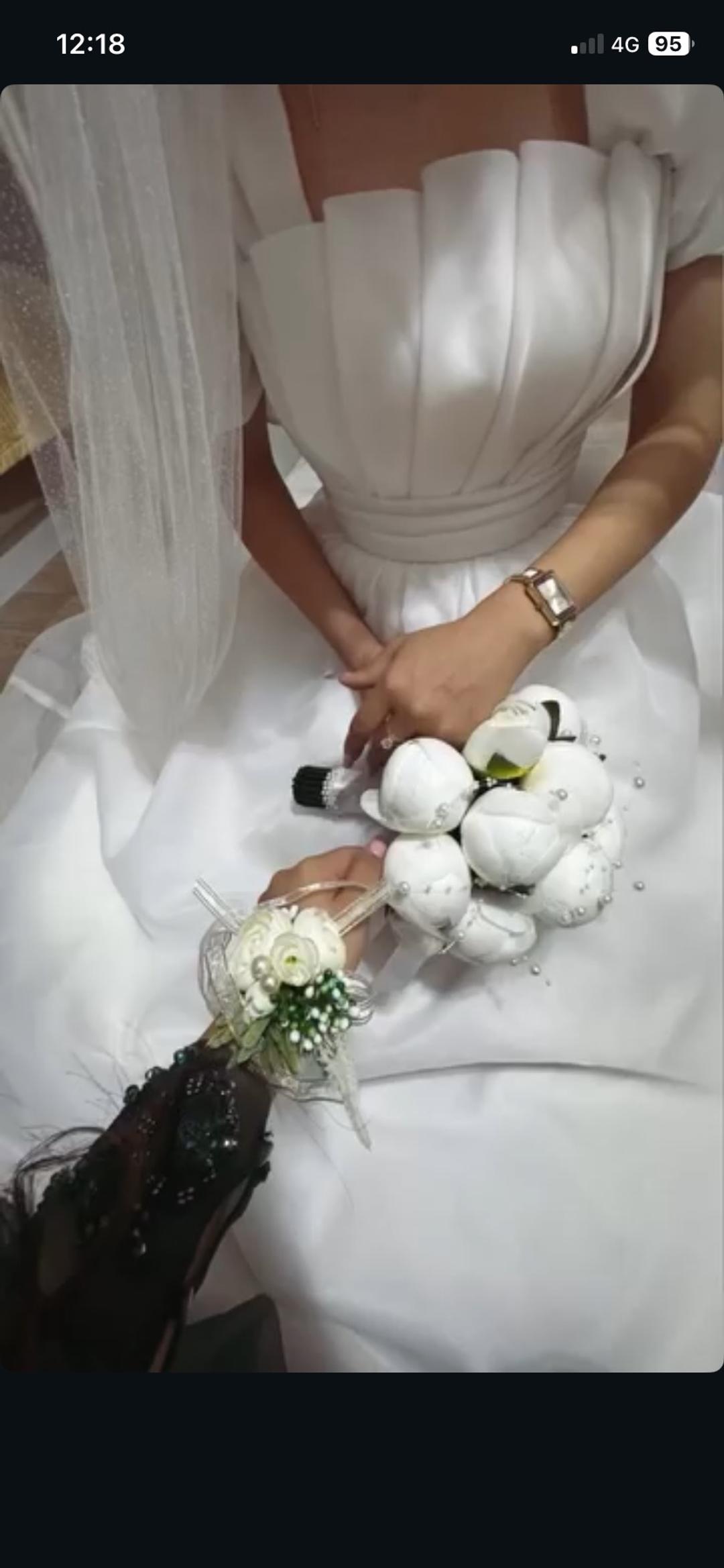 Emilia Sposa Белое свадебное платье с пышной юбкой — фото 2
