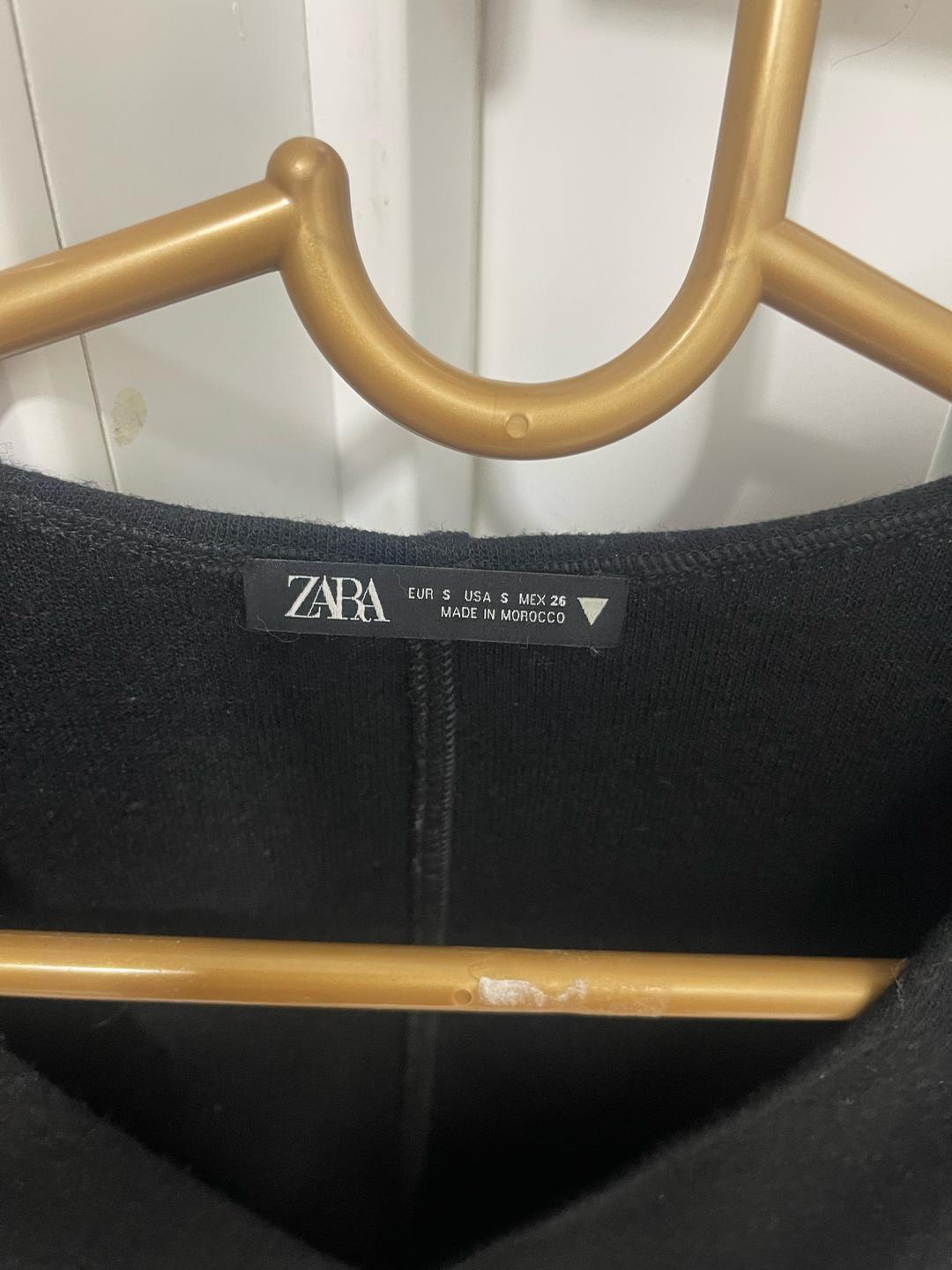 Zara Черный топ ZARA с глубоким вырезом — фото 2