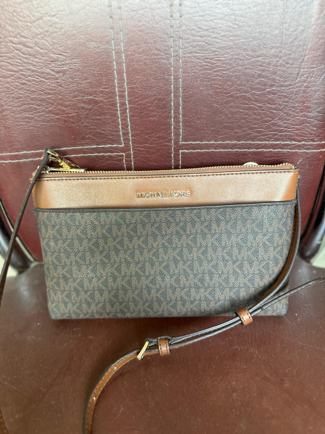 Michael Kors Коричневая сумка Michael Kors — фото 2