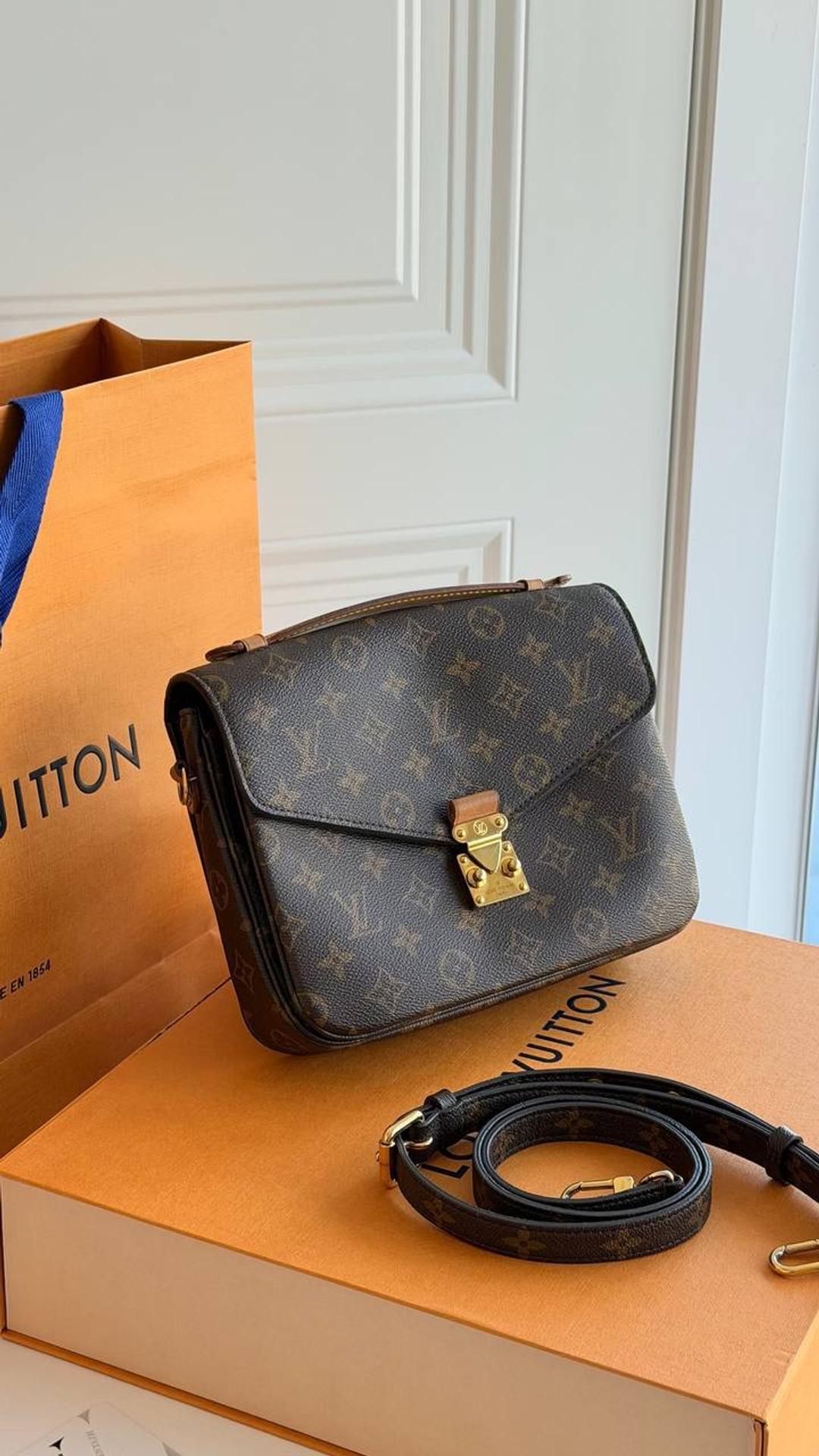 Louis Vuitton Сумка Louis Vuitton — фото 2