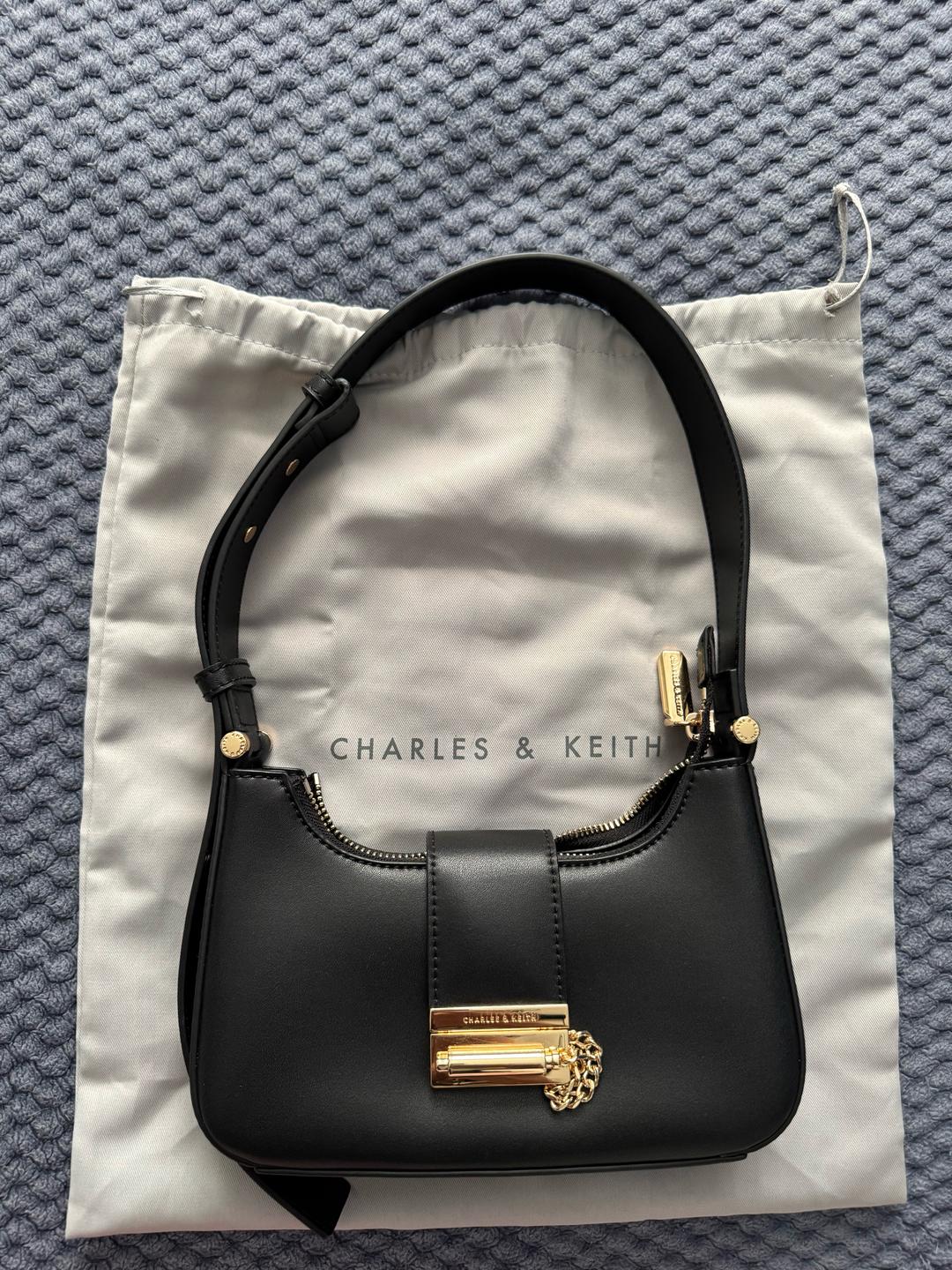 Charles & Keith Сумка багет Charles & Keith — фото 2