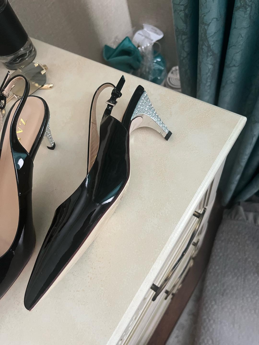 Zara Продам элегантные женские туфли с открытой пяткой от Zara — фото 2