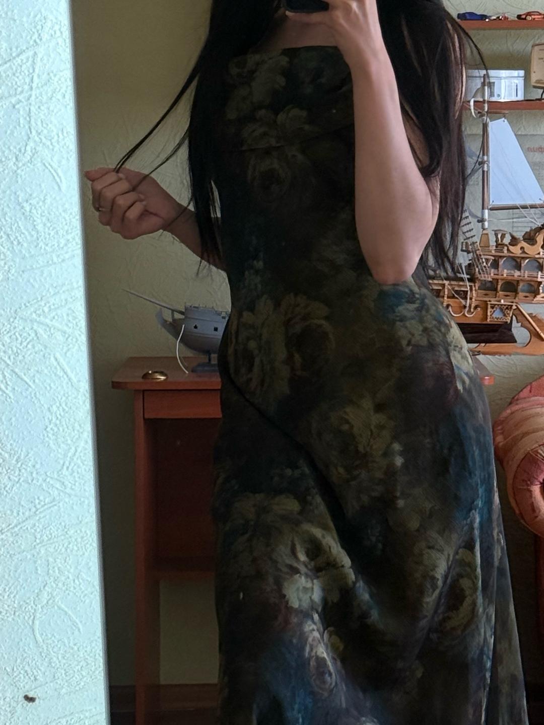 Винтаж Длинное платье в тёмной эстетике с винтажным цветочным принтом 🖤 — фото 2