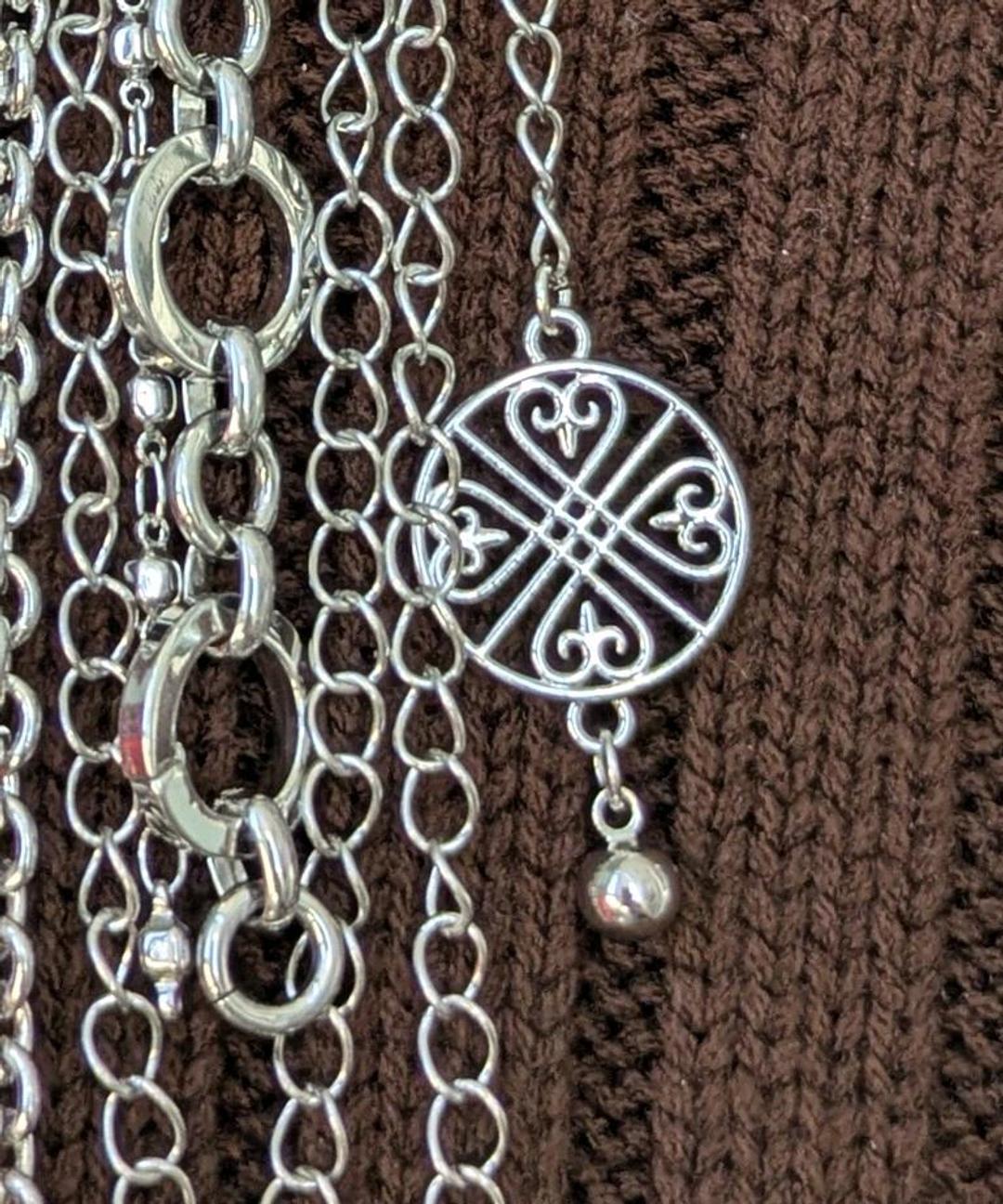 Handmade (ручная работа) Брошь-булавка с этно-элементом — фото 2
