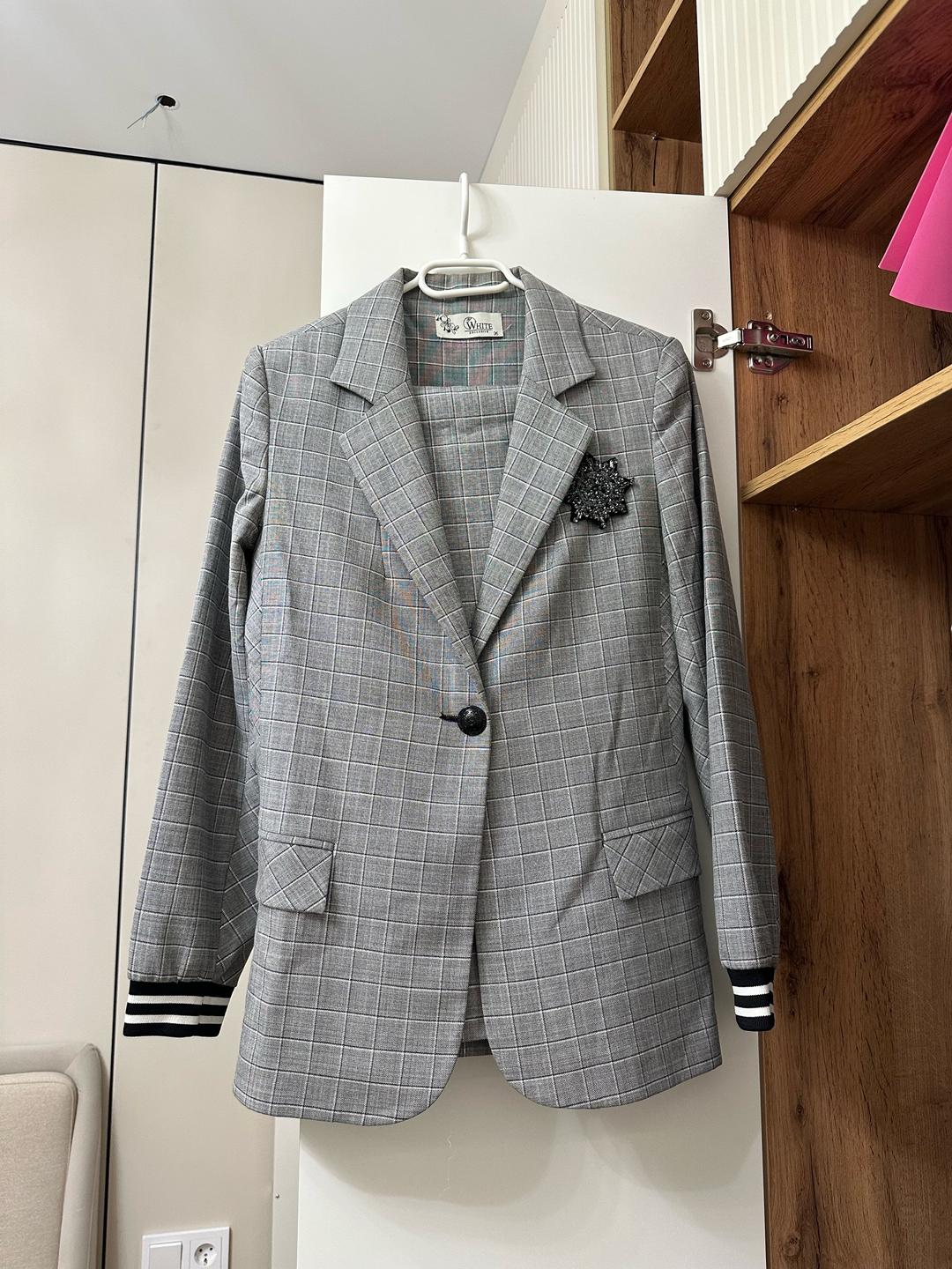 White Exclusive Продам женский костюм — фото 2