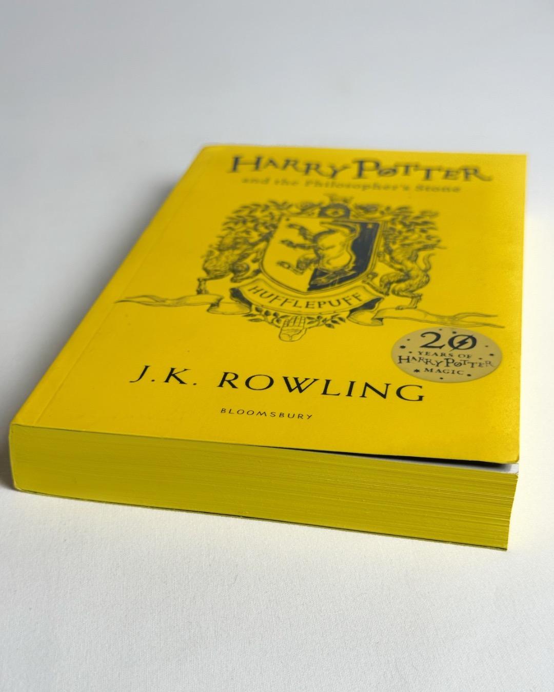 Джоан Роулинг Harry Potter and the Philosopher's Stone  (Hufflepuff Edition — 20th Anniversary — фото 2
