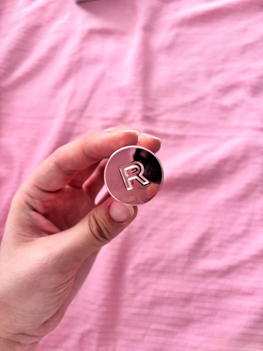 MakeUp Revolution Блеск для губ Makeup Revolution Pout Bomb Plumping Gloss — фото 2
