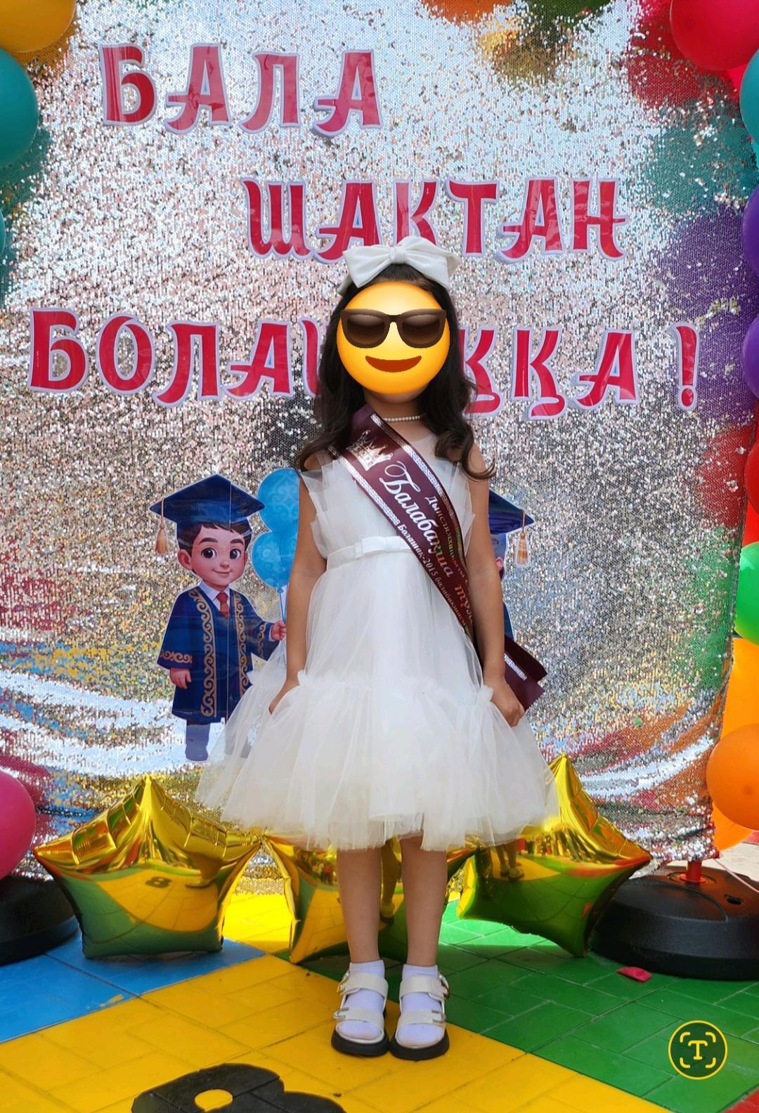 Нет бренда Белое нарядное платье на девочку — фото 2