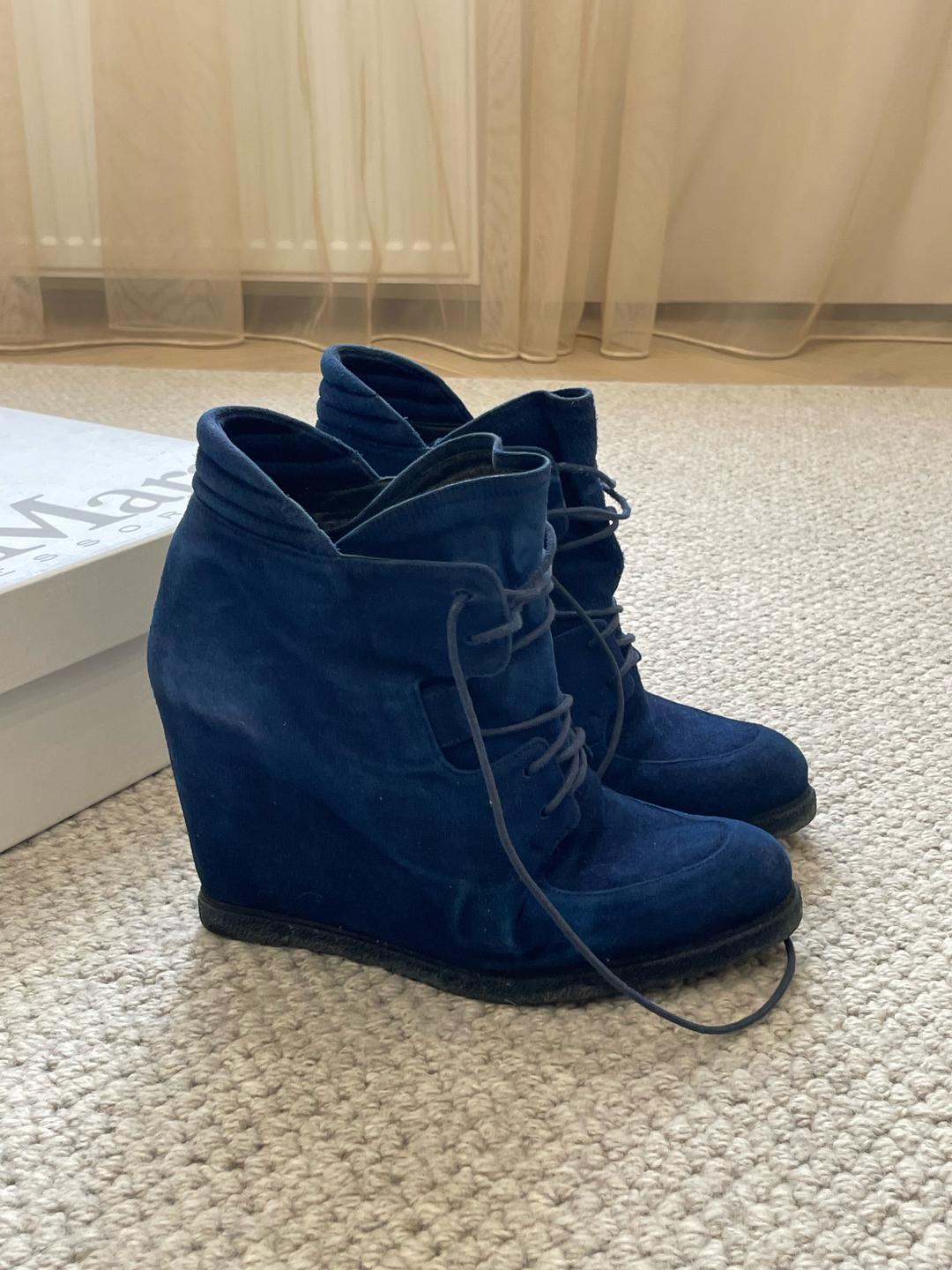 Stuart Weitzman Ботильоны Stuart Weitzman на танкетке — фото 2