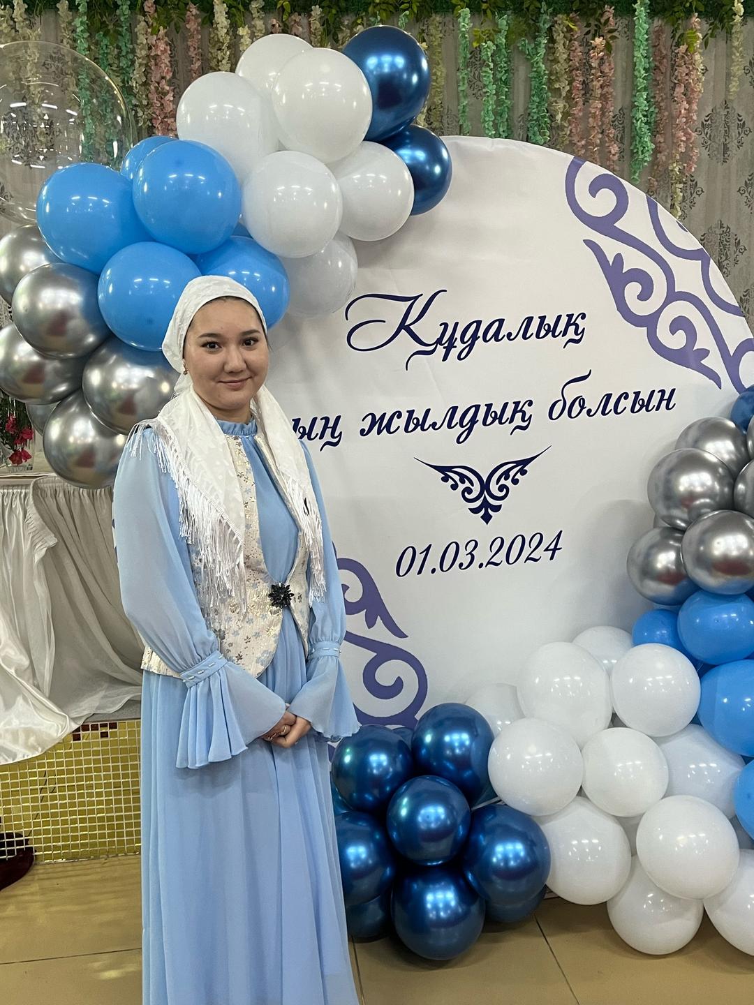 Платье и жилетка — фото 2