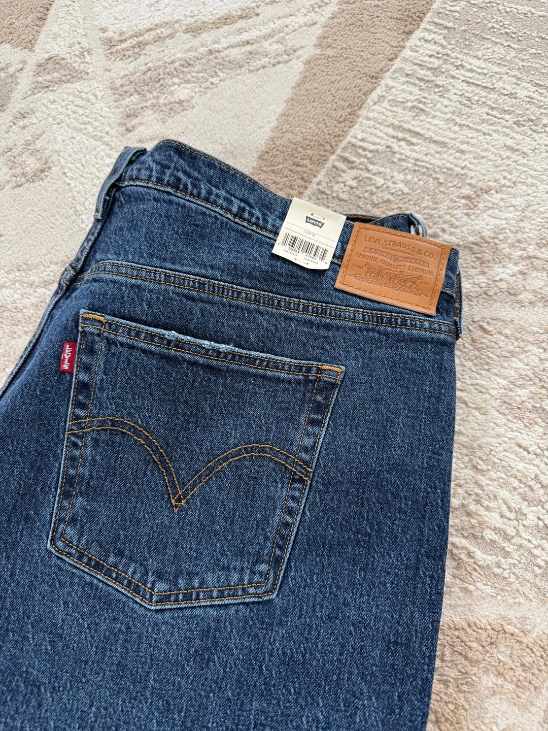 Levi's Женские джинсы Levi's Ribcage Straight Ankle — фото 2