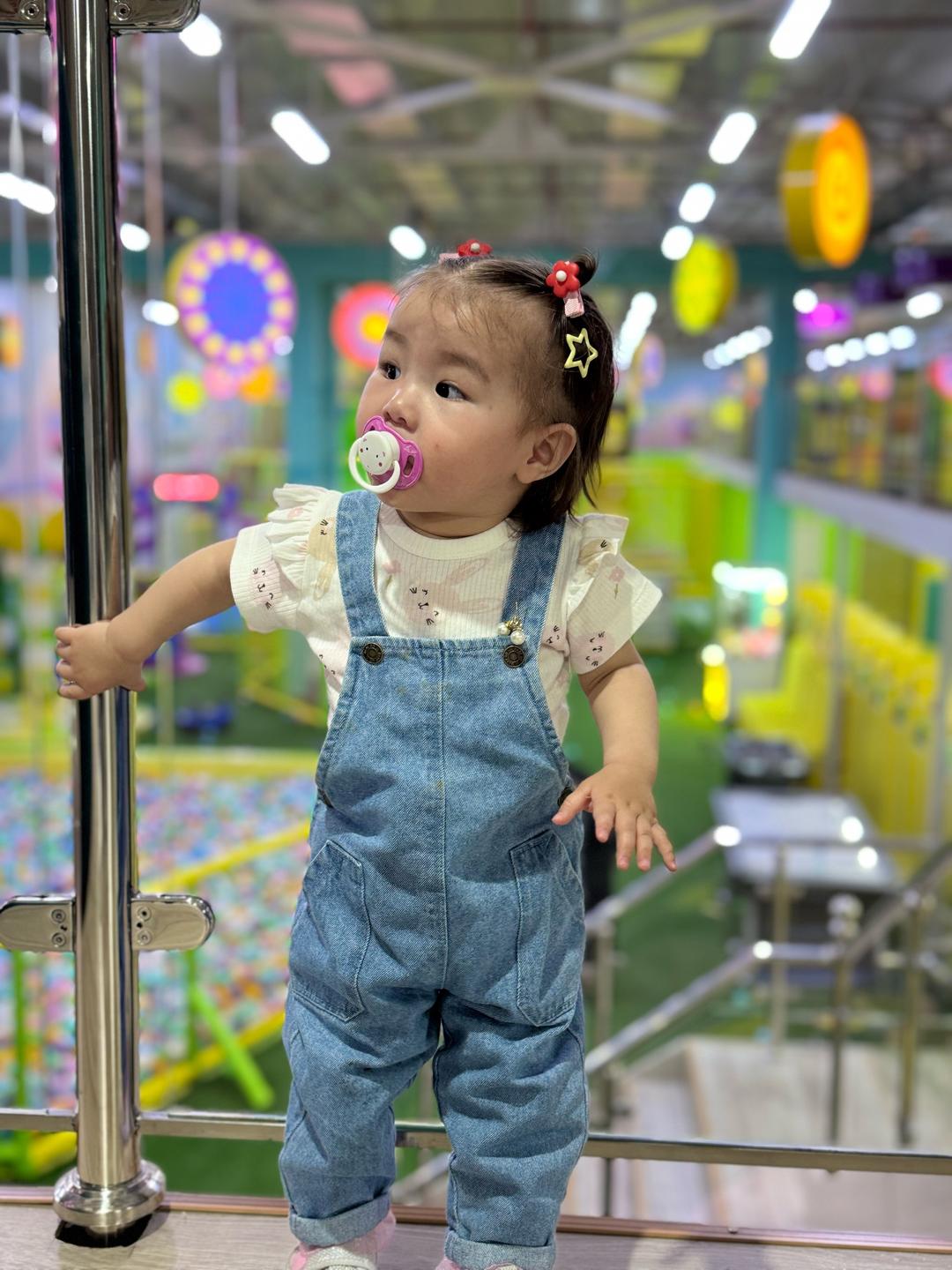 Baby Go Джинсовый комбинезон — фото 2