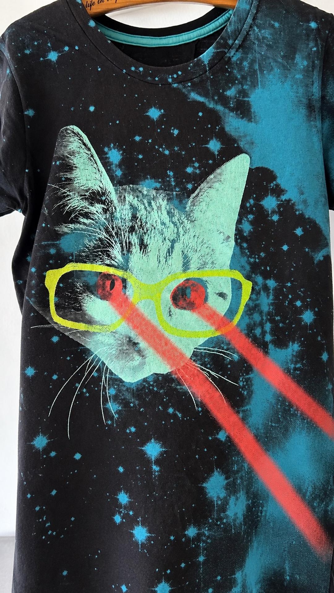Threadless Оригинальная футболка Threadless «Mister Mittens' Big Adventure» (Laser Cat). — фото 2