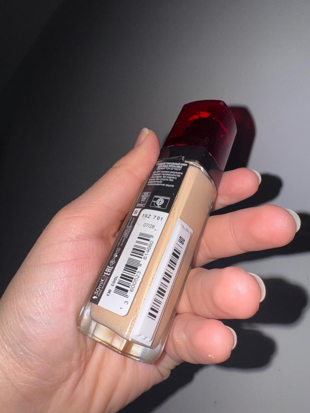 Нет бренда Тональный крем L'Oréal Paris в оттенке 130 — фото 2