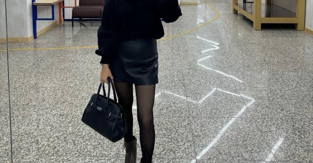 Stradivarius Юбка мини Stradivarius из экокожи — фото 2