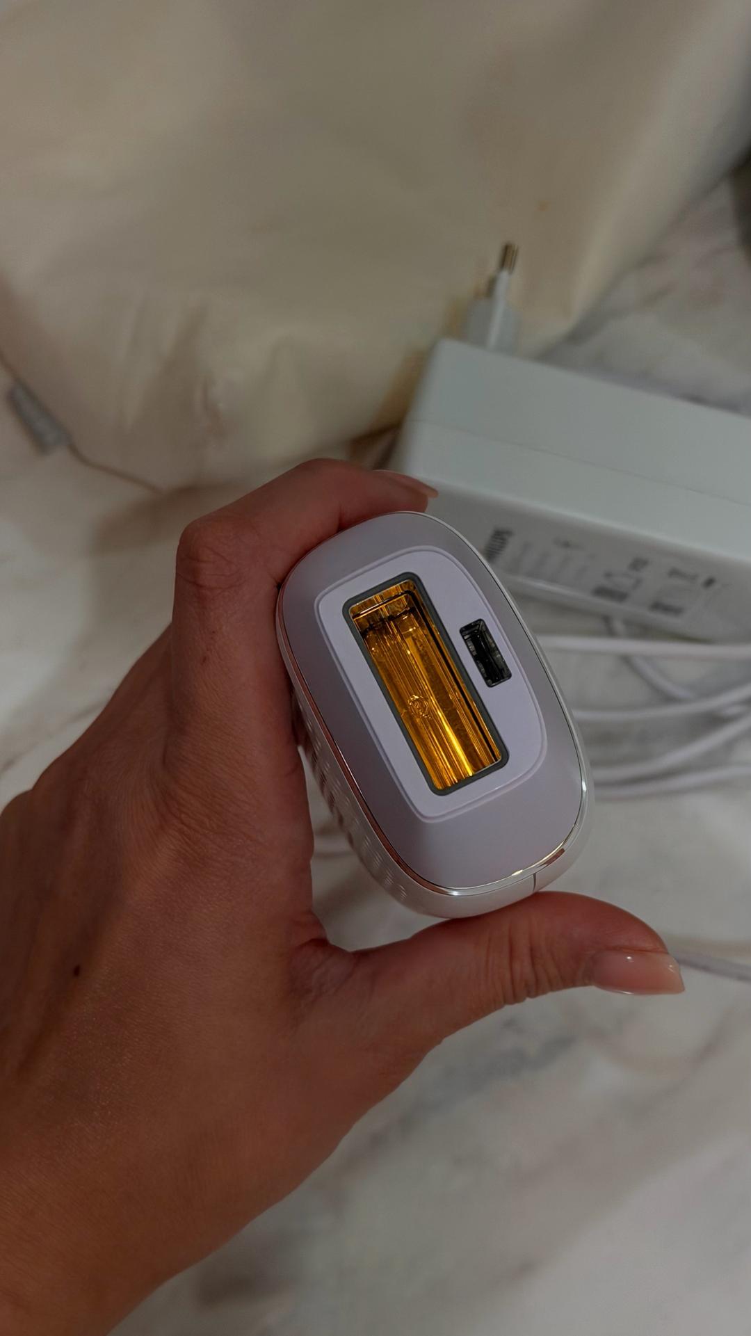 Philips Фотоэпилятор Philips Lumea Essential — фото 2