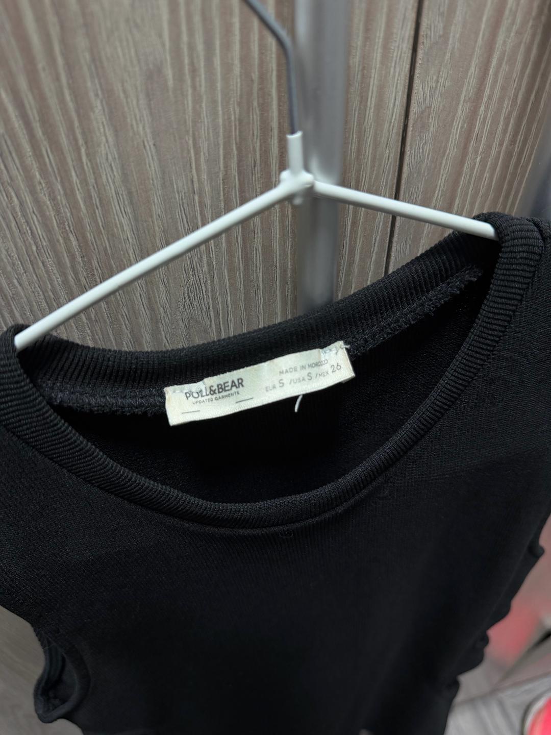 Pull & Bear Черное платье Pull&Bear с вырезами на талии — фото 2