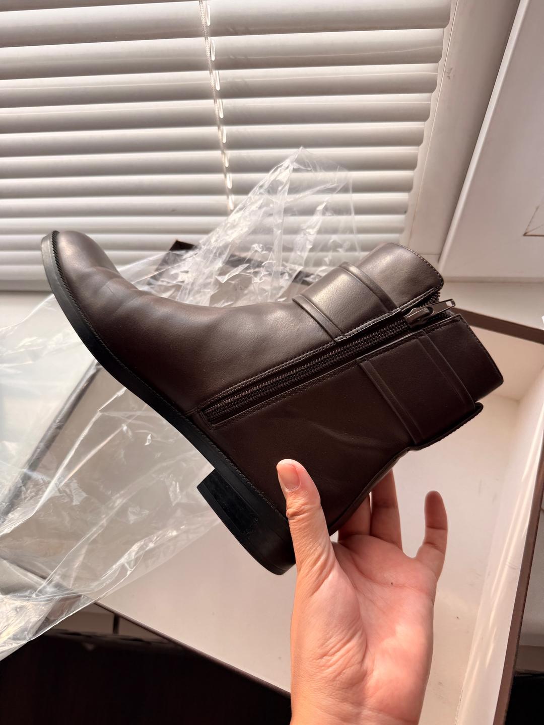 Charles & Keith Ботинки с пряжкой — фото 2