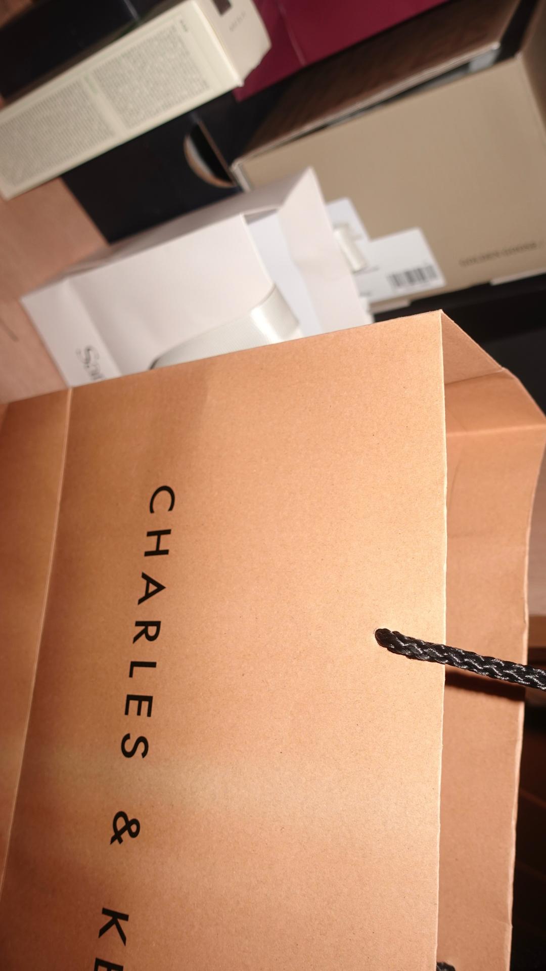 Charles & Keith Charles & Keith — фото 2