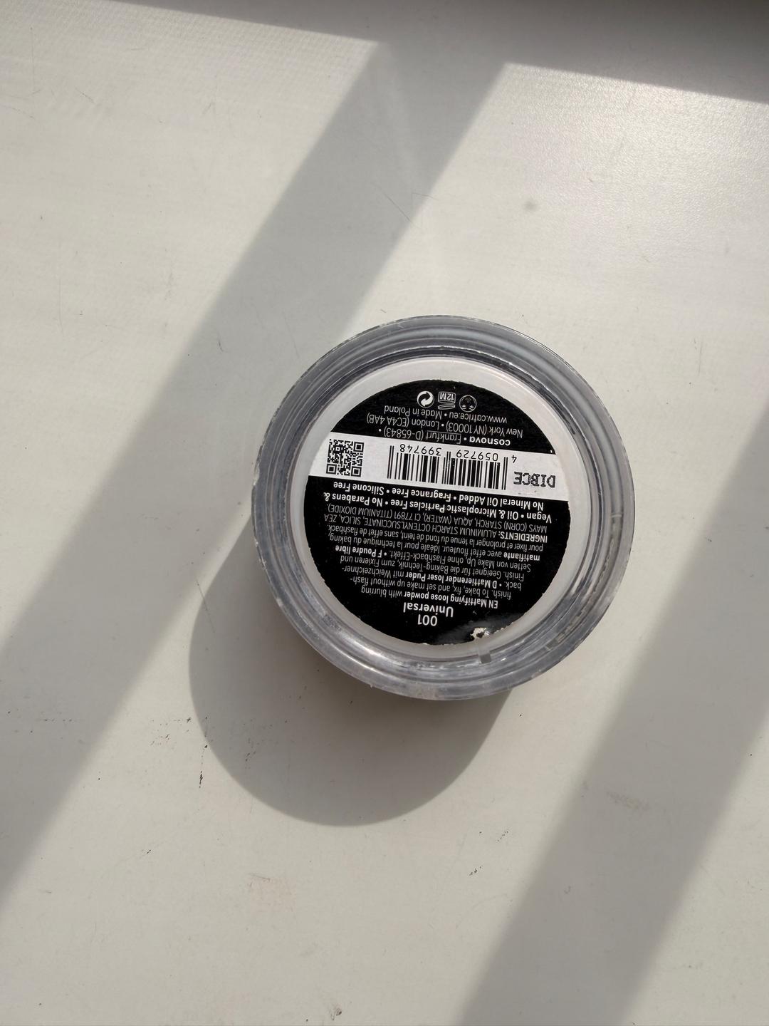 Catrice Catrice Invisible Matte Loose Powder — фото 2