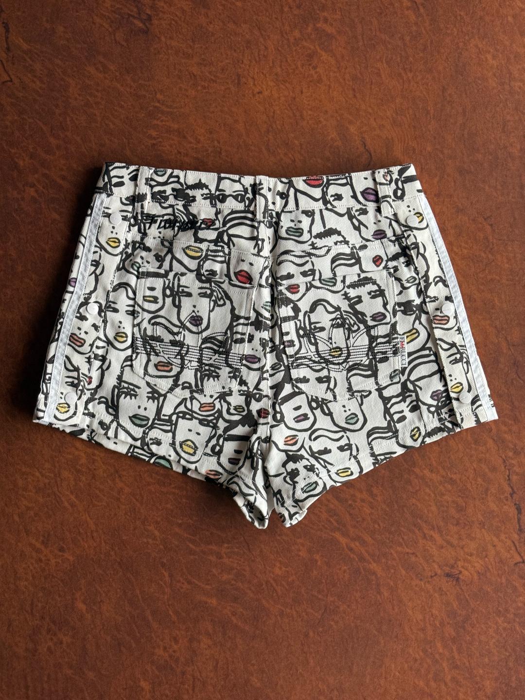 Adidas Новые шорты Adidas Originals × Fiorucci Highlight Short FL4144 — фото 2