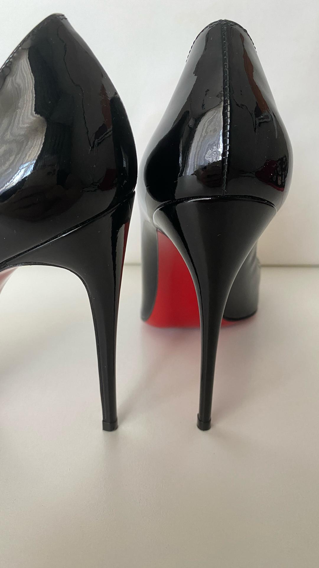 Christian Louboutin Туфли Christian Louboutin Cora Heart — фото 2