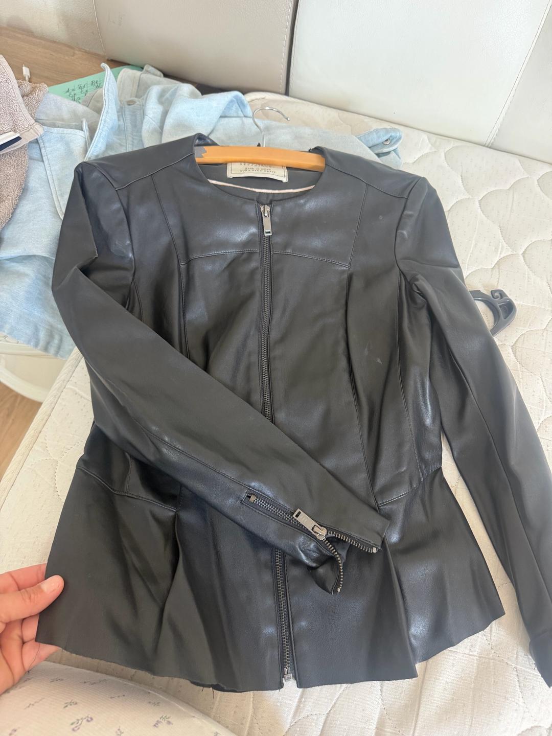 Zara Кожанка от Zara с баской — фото 2