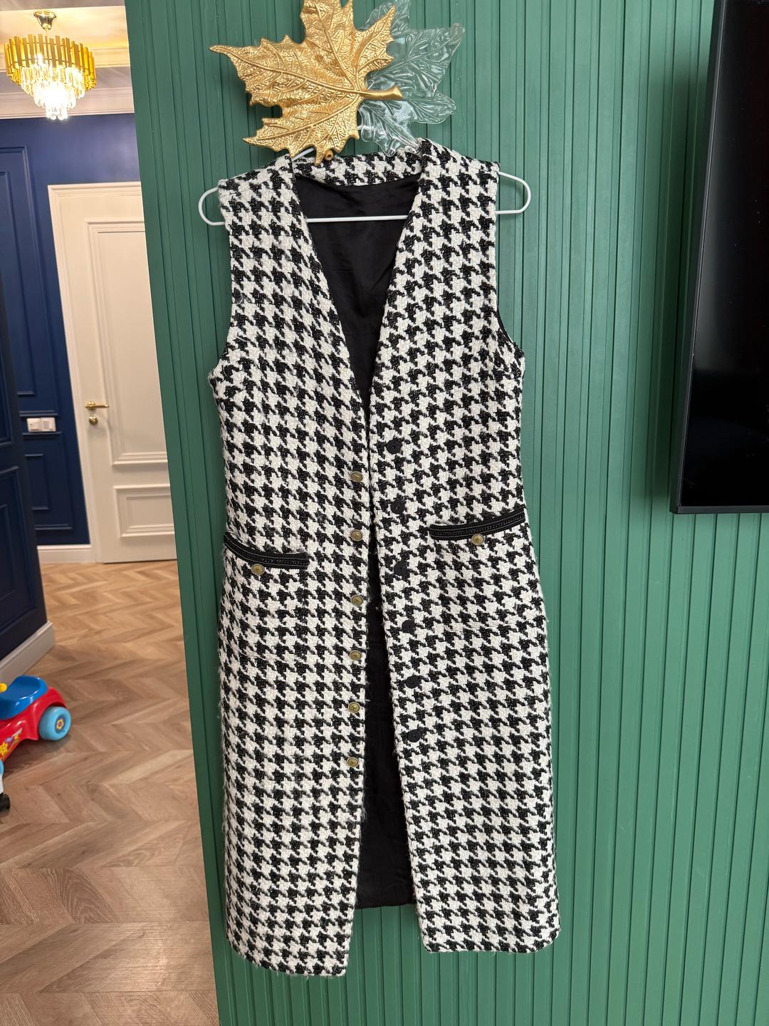 Handmade (ручная работа) Твидовая жилетка  из ткани Шанель (Chanel) — фото 2