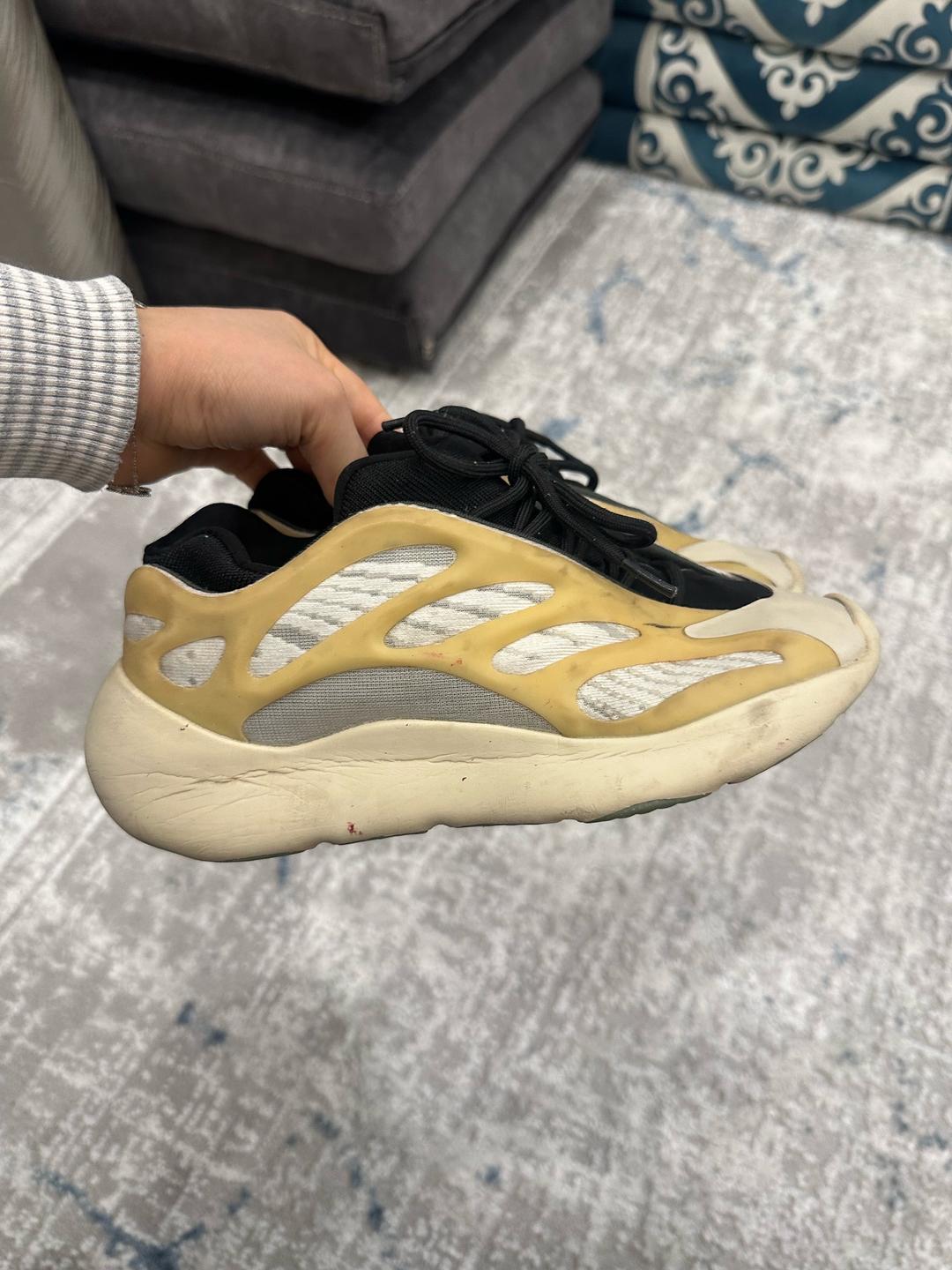 Adidas Adidas Yeezy 700 Кроссовки — фото 2