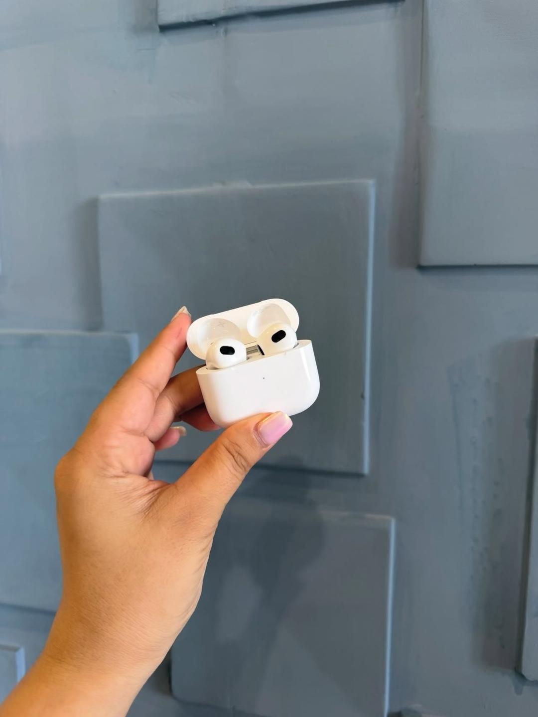 Нет бренда Наушники Apple AirPods — фото 2