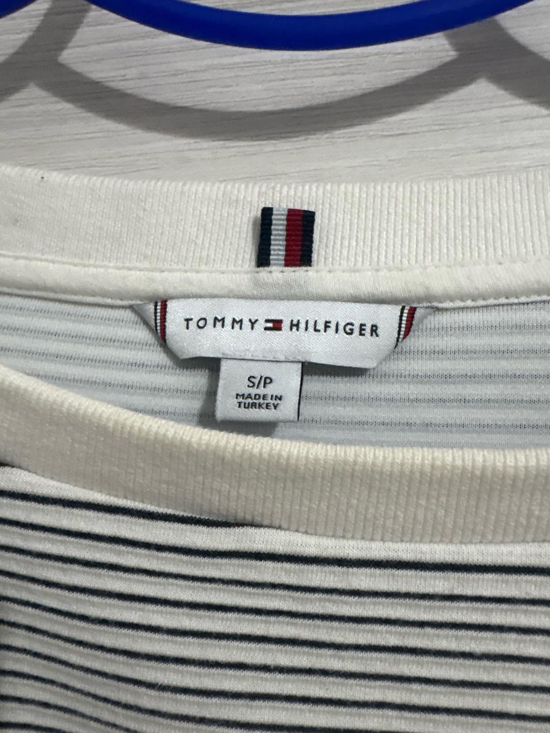 Tommy Hilfiger Лонгслив Tommy Hilfiger в полоску — фото 2