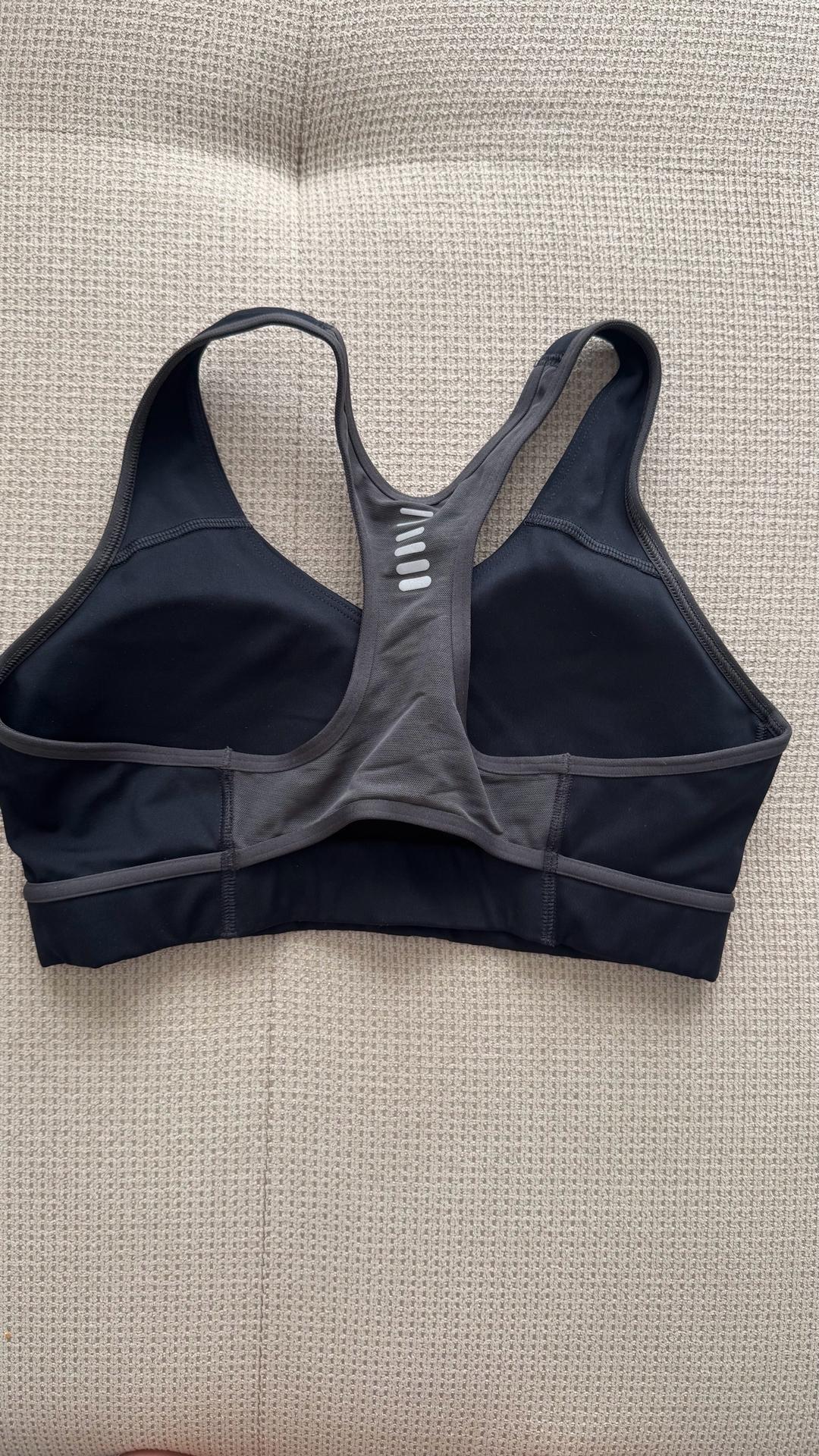 Under Armour Спортивный топ — фото 2