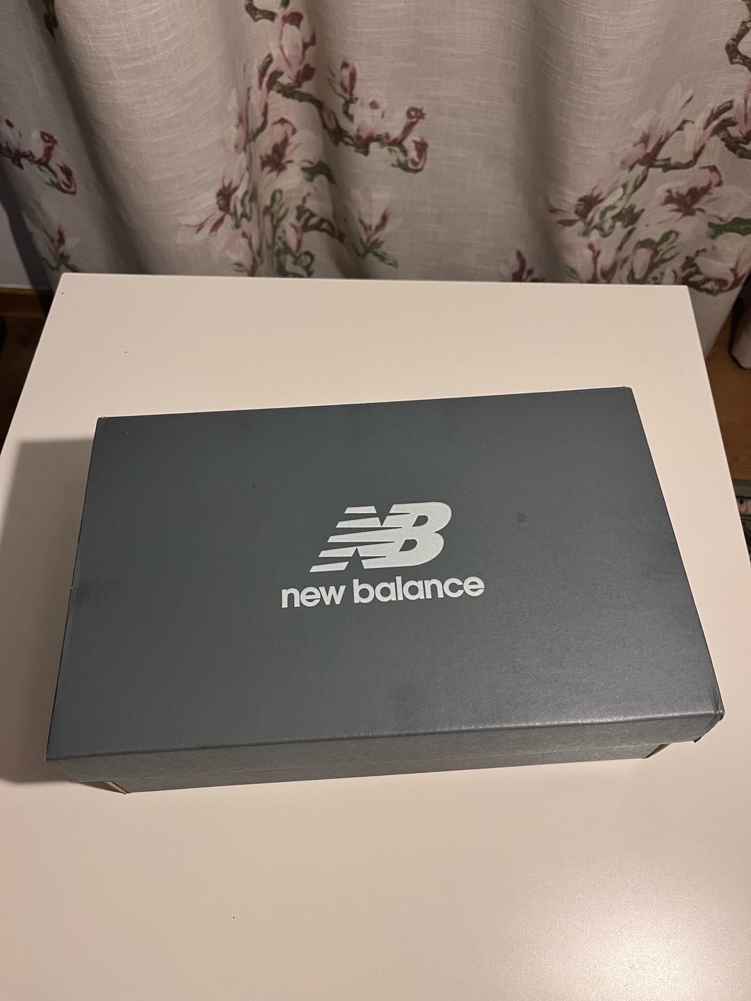 New Balance New balance 530 white with silver metallic and shadow grey — фото 2