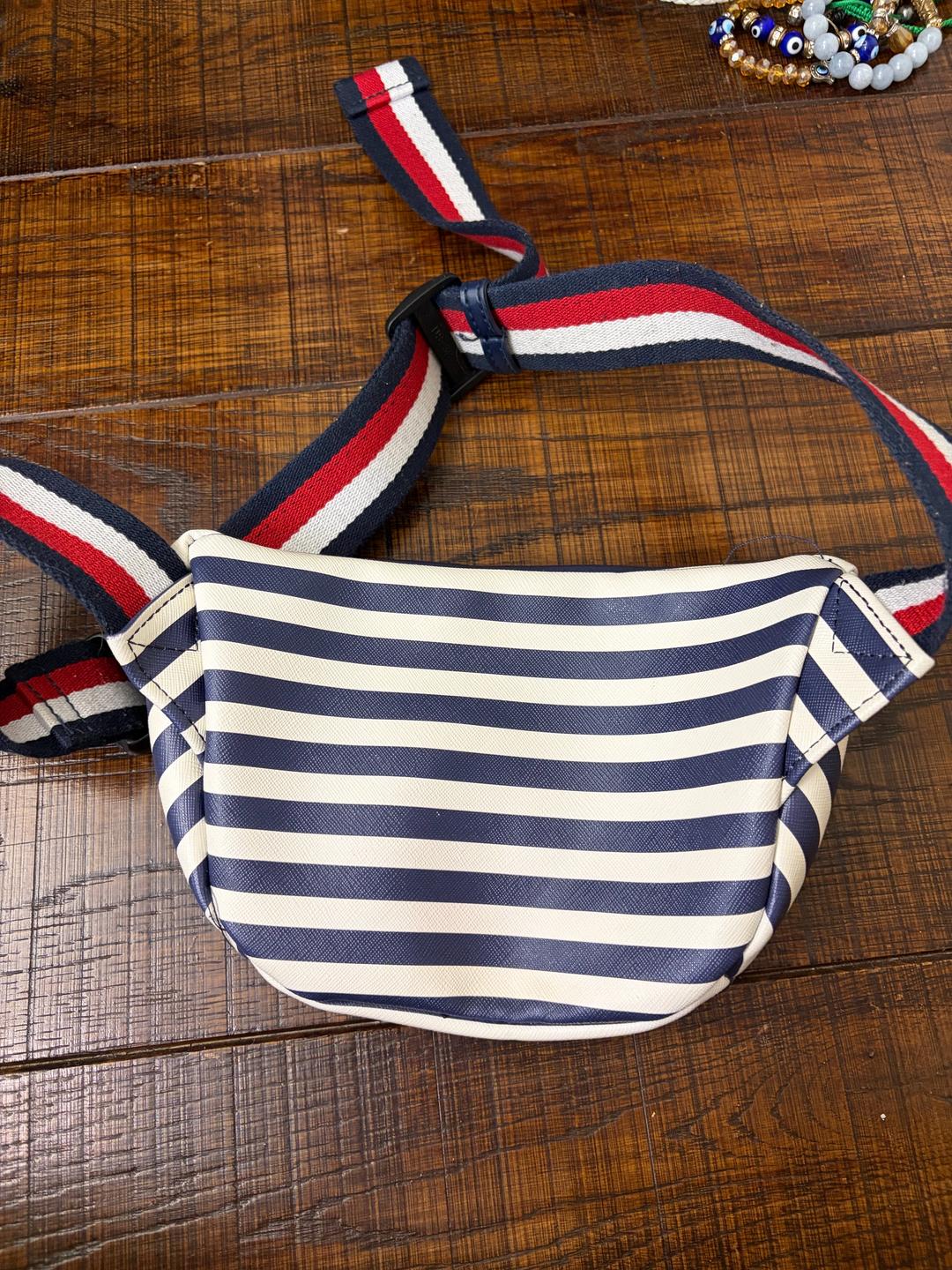 Tommy Hilfiger Поясная сумка Tommy Hilfiger в морском стиле — фото 2
