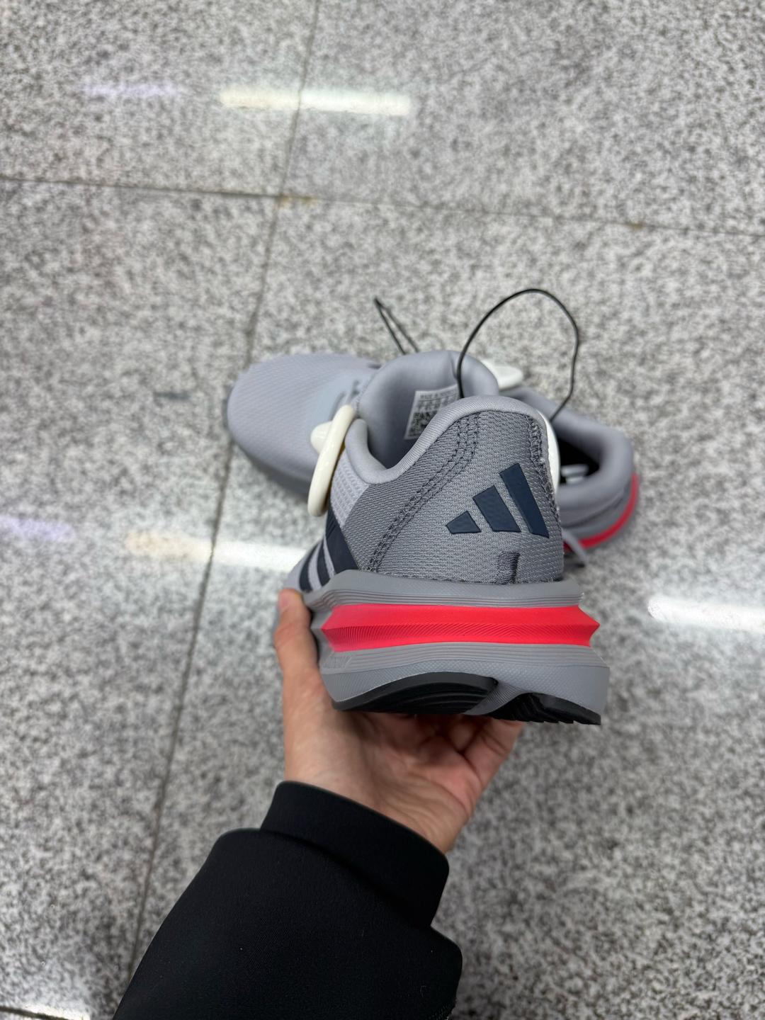 Adidas Кроссовки adidas — фото 2